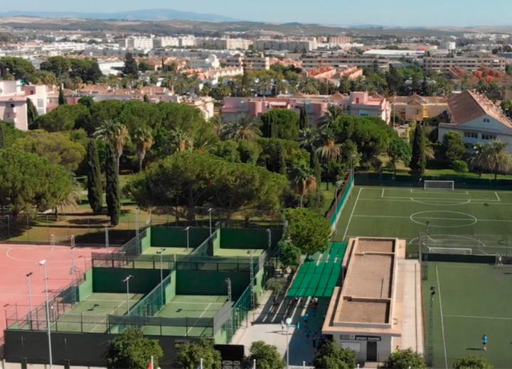 El Altillo International School